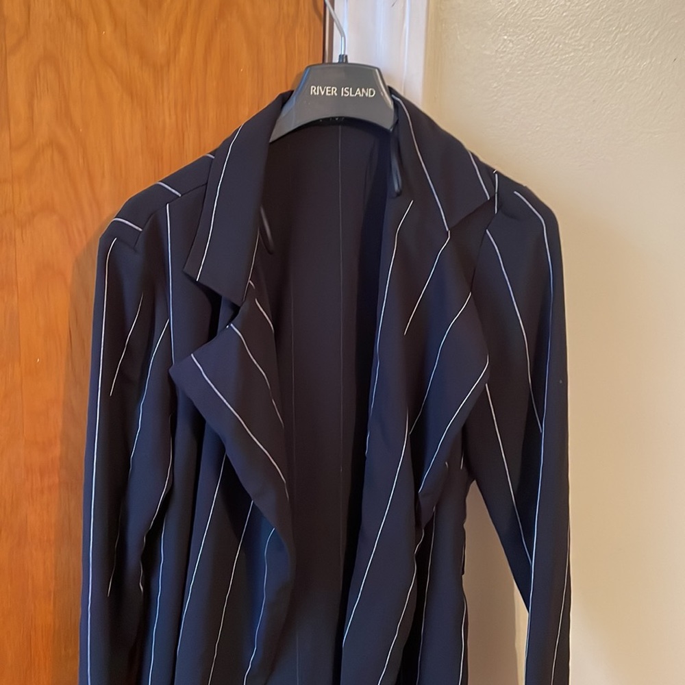 Light weight Navy striped Over shoulder jacket